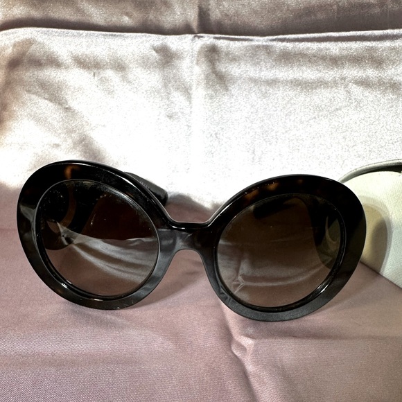 PRADA Minimal Baroque Sunglasses Brown - Picture 6 of 17